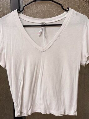 Women’s Classic V-Neck Tee - White